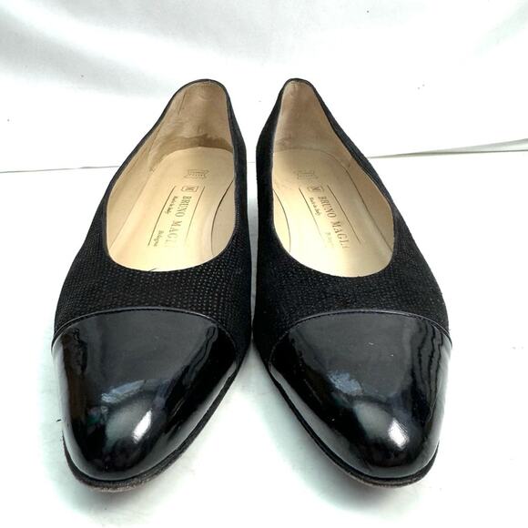 Bruno Magli Suede Black Cap Toe Low Heels Pumps Shoes Size 8.5 AA - Picture 3 of 8